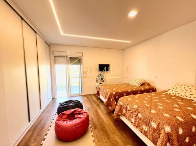 Casa, 4 quartos, 270 m² - Foto 3