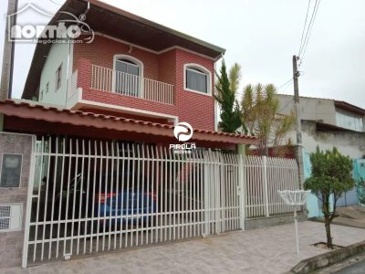 Casa, 4 quartos, 180 m² - Foto 1