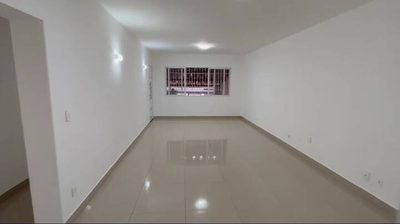 Casa, 3 quartos, 240 m² - Foto 1