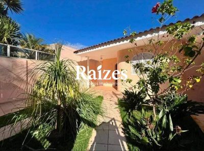 Casa, 3 quartos, 180 m² - Foto 1