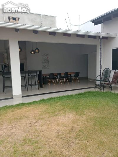Casa, 2 quartos, 128 m² - Foto 2