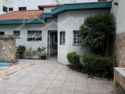 Casa, 3 quartos, 240 m² - Foto 1