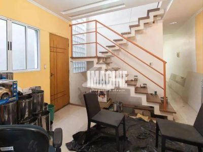 Sobrado, 3 quartos, 250 m² - Foto 1