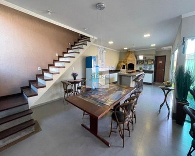 Sobrado, 3 quartos, 214 m² - Foto 2