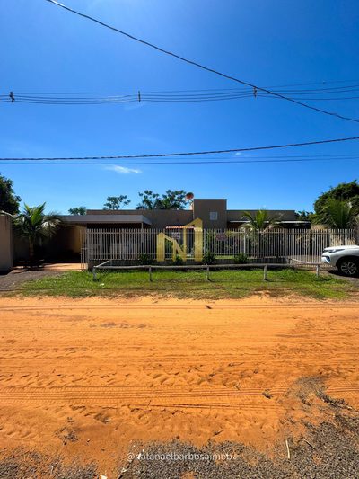 Chácara, 3 quartos, 1000 m² - Foto 1
