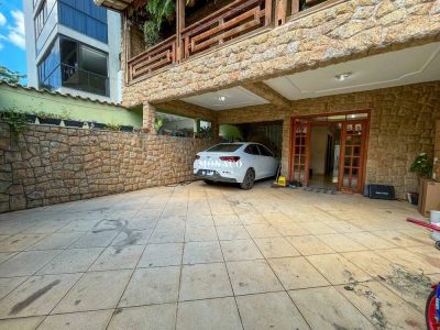 Casa, 4 quartos, 297 m² - Foto 1