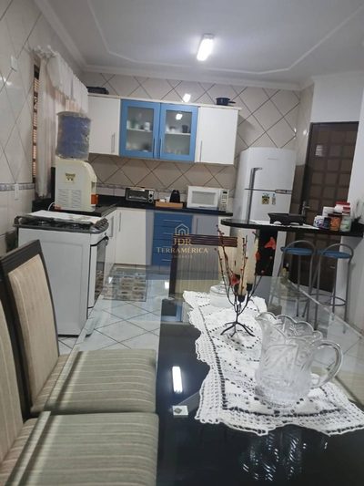 Casa, 3 quartos, 235 m² - Foto 3