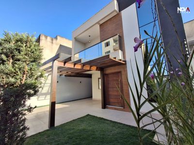 Casa, 4 quartos, 220 m² - Foto 1