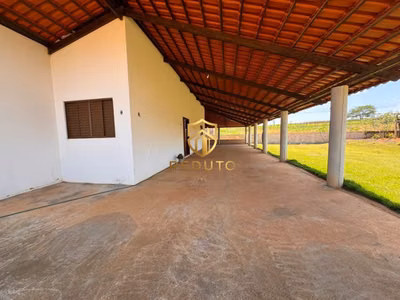 Sítio, 4 quartos, 1000 m² - Foto 3