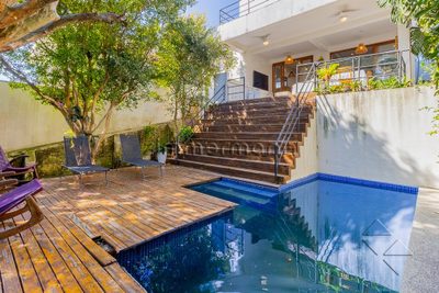 Casa, 3 quartos, 290 m² - Foto 1