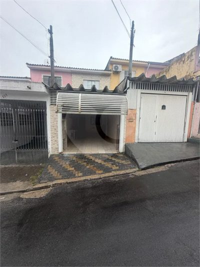 Casa, 3 quartos, 215 m² - Foto 1