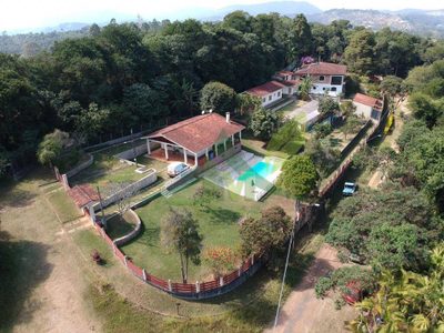 Sítio, 3 quartos, 2170 m² - Foto 1