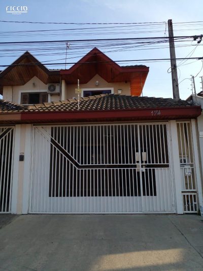Casa, 4 quartos, 124 m² - Foto 1