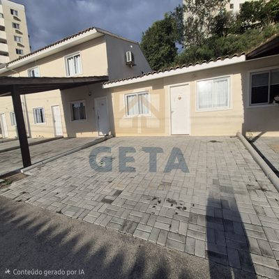 Casa, 2 quartos, 48 m² - Foto 1