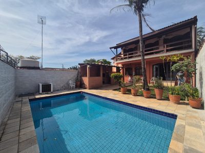 Casa, 3 quartos, 286 m² - Foto 1