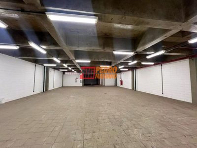Prédio Inteiro, 1068 m² - Foto 1