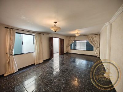 Sobrado, 3 quartos, 180 m² - Foto 1