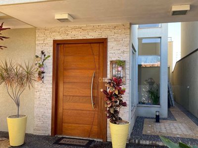 Casa, 3 quartos, 235 m² - Foto 3