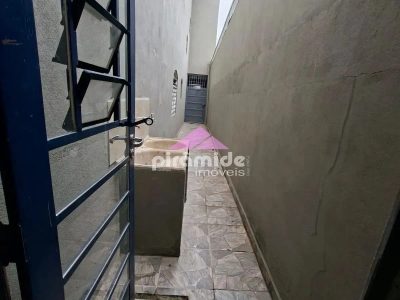 Casa, 3 quartos, 183 m² - Foto 2