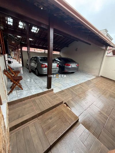 Casa, 3 quartos, 212 m² - Foto 3