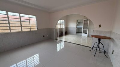 Casa, 3 quartos, 266 m² - Foto 3