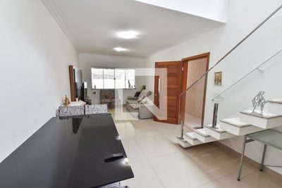Casa, 3 quartos, 180 m² - Foto 2