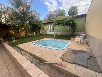 Casa, 3 quartos, 198 m² - Foto 1