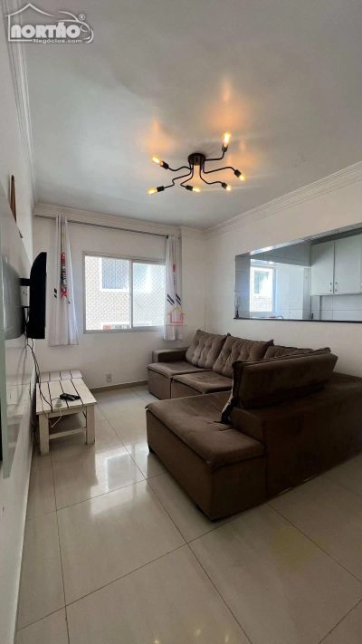 Casa, 3 quartos, 76 m² - Foto 1