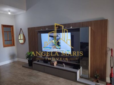Casa, 3 quartos, 192 m² - Foto 1