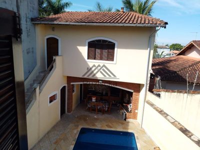 Casa, 4 quartos, 242 m² - Foto 3