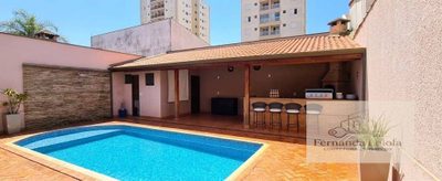 Casa, 3 quartos, 272 m² - Foto 1