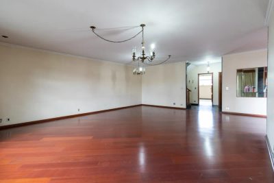 Casa, 3 quartos, 382 m² - Foto 1