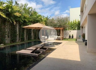 Sobrado, 4 quartos, 700 m² - Foto 1