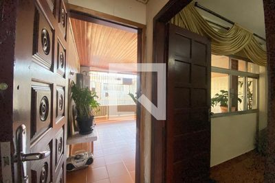 Casa, 2 quartos, 300 m² - Foto 1