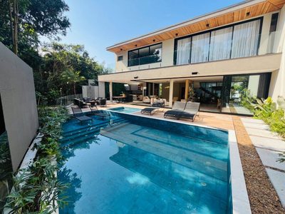 Casa, 6 quartos, 570 m² - Foto 1