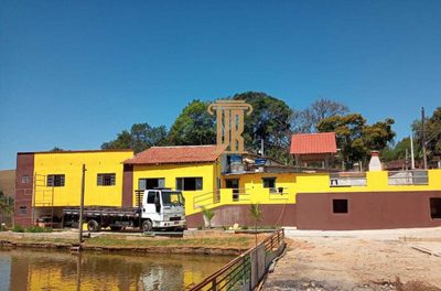 Sítio, 3 quartos, 3000 m² - Foto 1