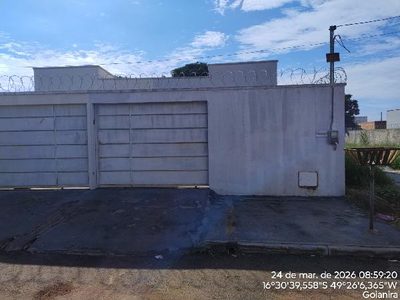 Casa, 2 quartos, 180 m² - Foto 1