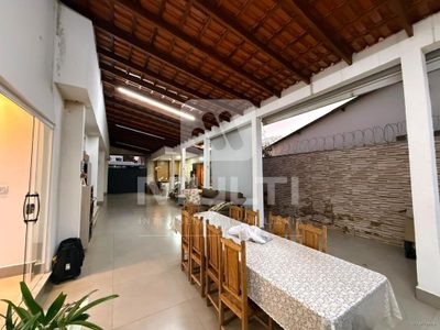 Casa, 3 quartos, 252 m² - Foto 4