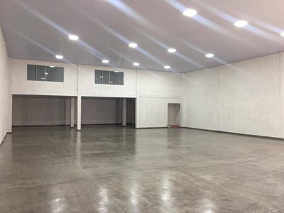 Prédio Inteiro, 550 m² - Foto 1