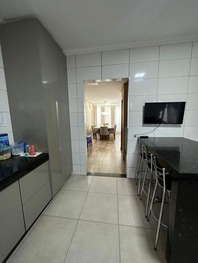 Casa, 3 quartos, 300 m² - Foto 3
