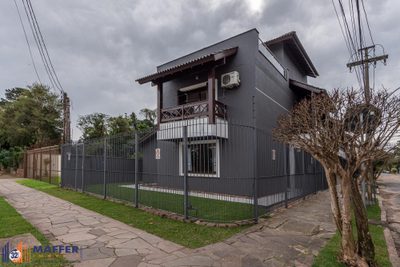Casa, 3 quartos, 248 m² - Foto 1