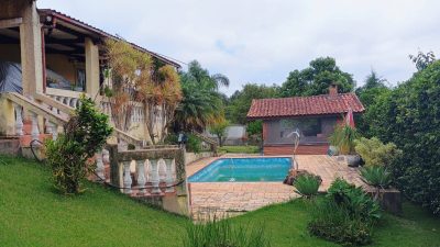 Sítio, 4 quartos, 597 m² - Foto 1