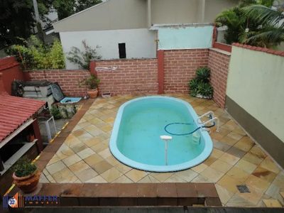 Casa, 3 quartos, 200 m² - Foto 1