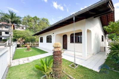 Casa, 3 quartos, 188 m² - Foto 1