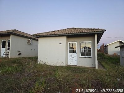 Casa, 2 quartos, 180 m² - Foto 1