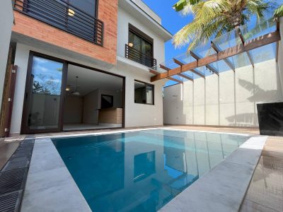 Casa, 4 quartos, 222 m² - Foto 1