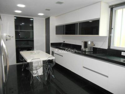 Sobrado, 3 quartos, 302 m² - Foto 2