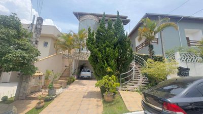 Casa, 4 quartos, 299 m² - Foto 1