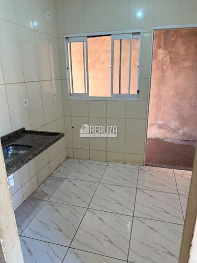 Casa, 2 quartos, 46 m² - Foto 2