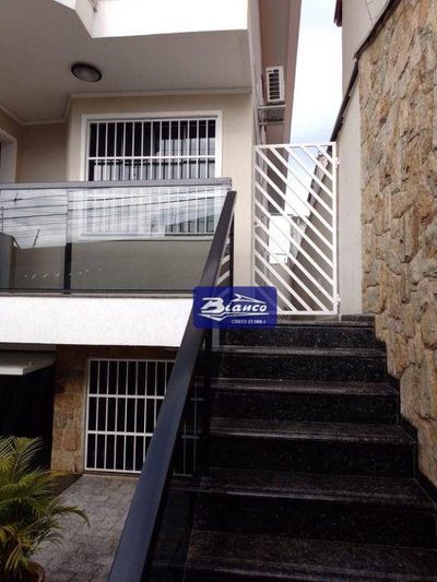 Sobrado, 3 quartos, 222 m² - Foto 2